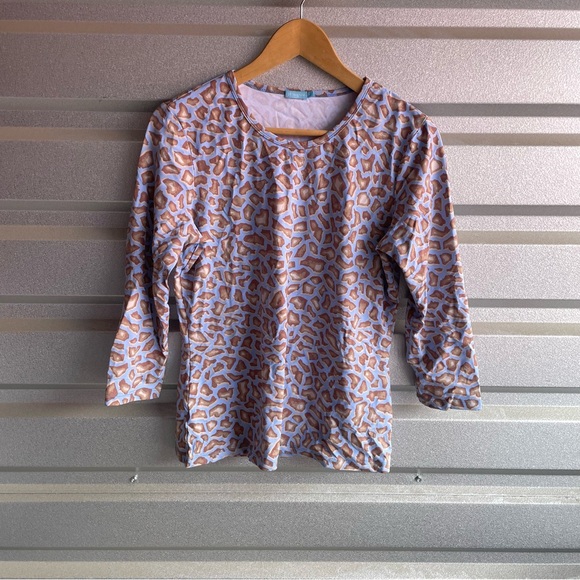 J. McLaughlin Tops - j. McLaughlin signature tee in animal print